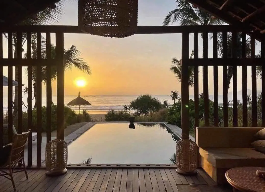 Hoàng hôn nhìn từ villa có hồ bơi riêng